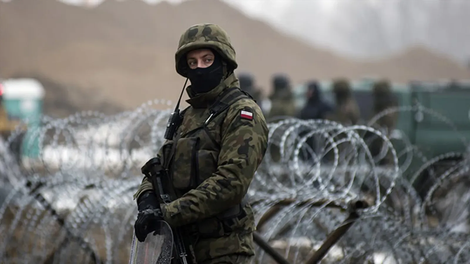 Польские пограничники сообщили об обстреле со стороны Беларуси. Читайте на  UKR.NET