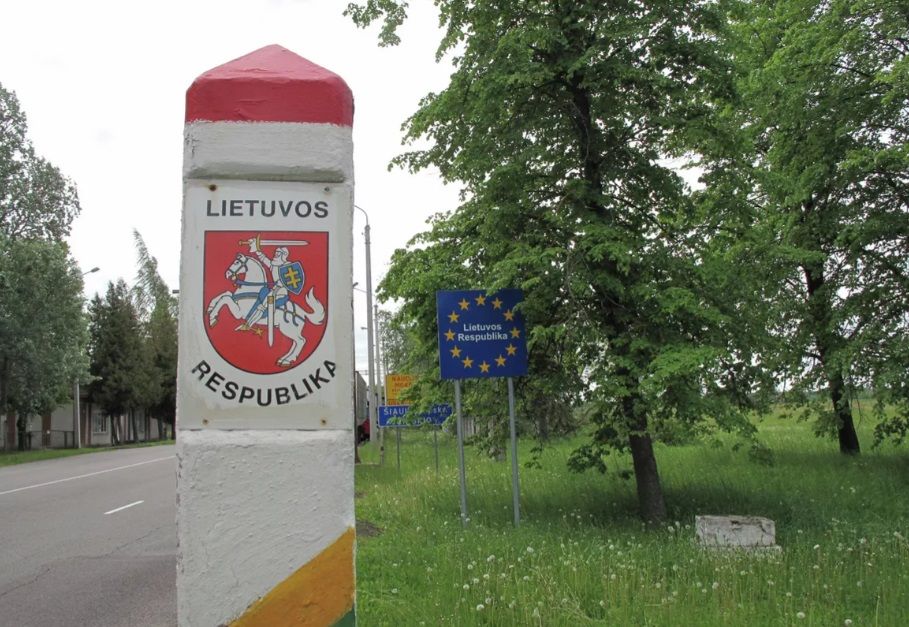 В Литве хотят лишать ВНЖ белорусов и россиян, которые часто ездят домой