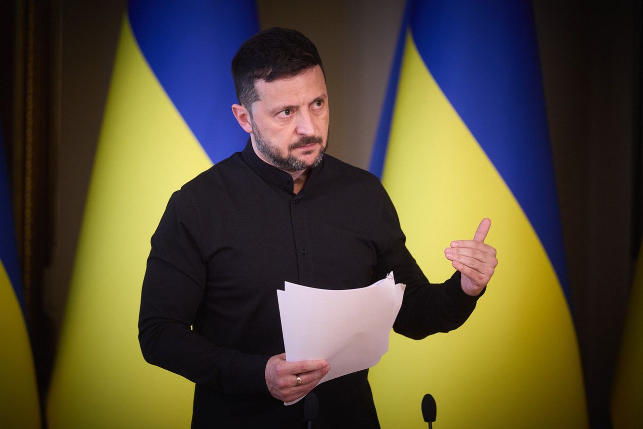 Зеленский заявил о готовности встретиться с Путиным в Стамбуле или Анкаре. Кремль участие президента РФ в переговорах не подтверждал