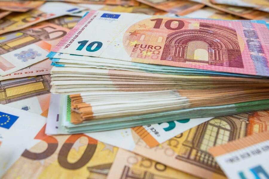 Болгария стала 21-й страной ЕС, перешедшей на евро